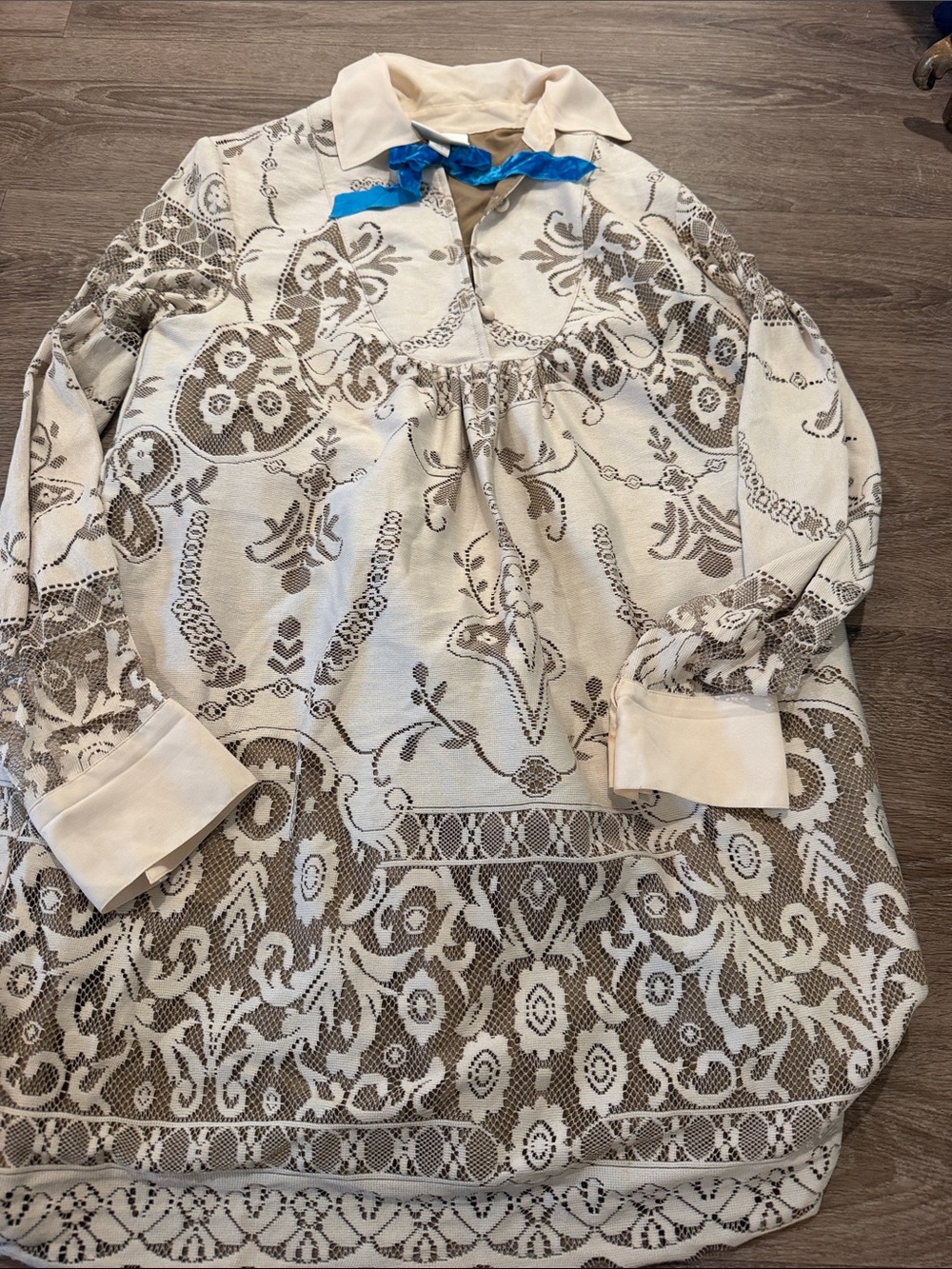 Anna Sui Cream and Taupe Lace-Patterned Long Sleeve Dress
Anna sui X Target